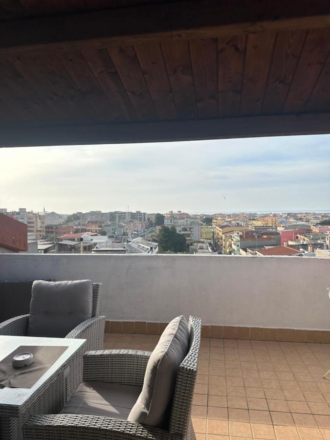 Relax Sea View Attic Apartment Quartu Sant'Elena Exterior photo